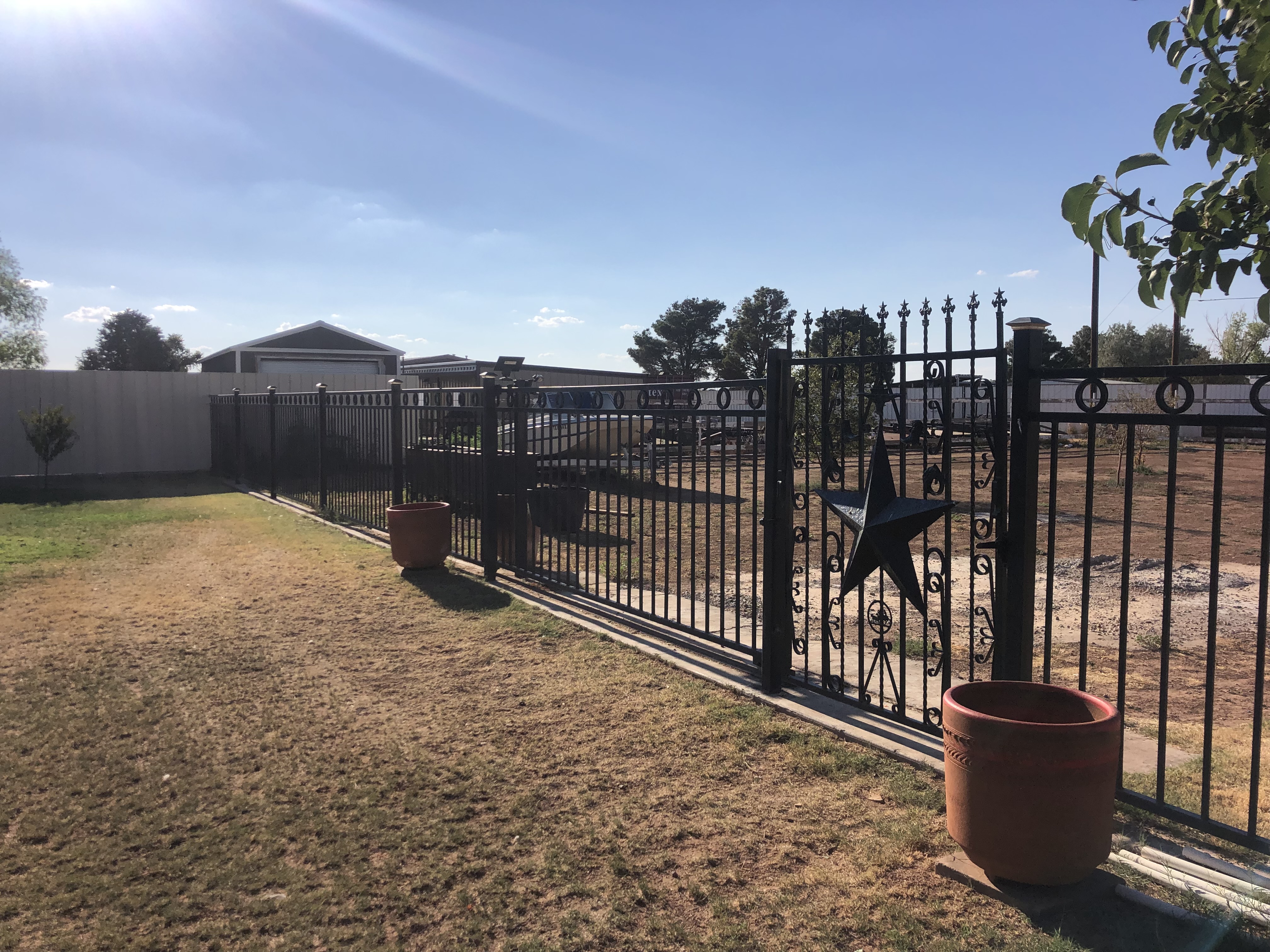 Decorative Fence w/ Gate