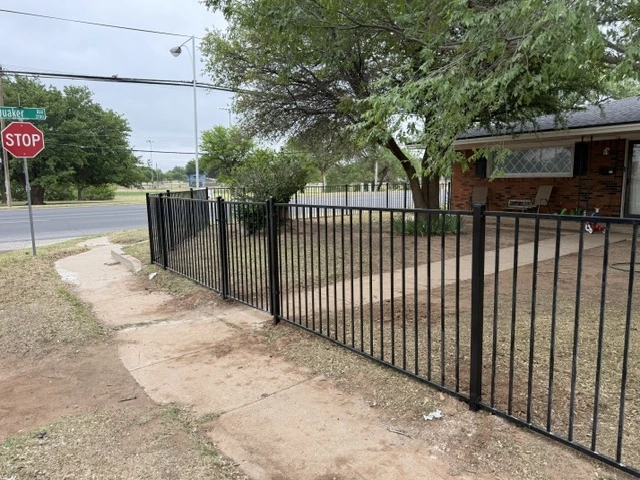 4ft Decorative welded fence with matching gate installed in Lubbock Texas