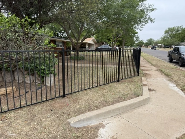 4ft Decorative welded fence with matching gate installed in Lubbock Texas